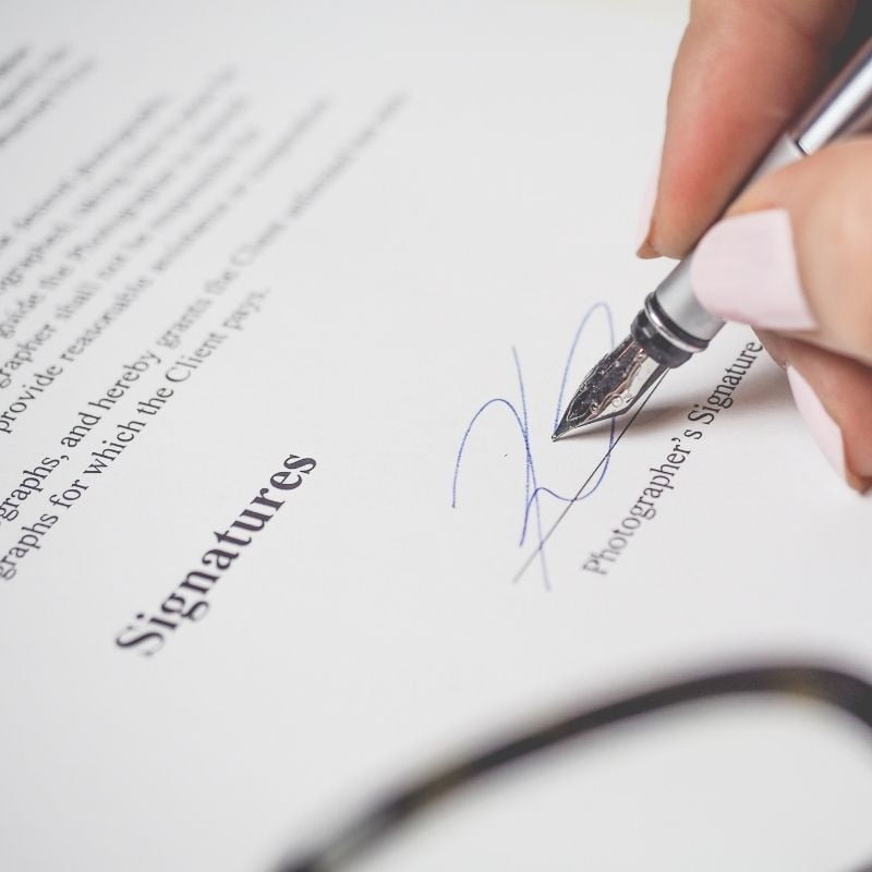 How to Plan for Incapacity in Your Will and Trust? 4 Get a living will